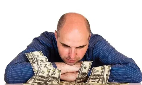 Tiền có mua được hạnh phúc không? Có rất nhiều tiền có mua được không?