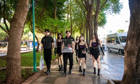 Chơi lớn như 2UP - tặng free hàng loạt đồ công nghệ cho người dùng