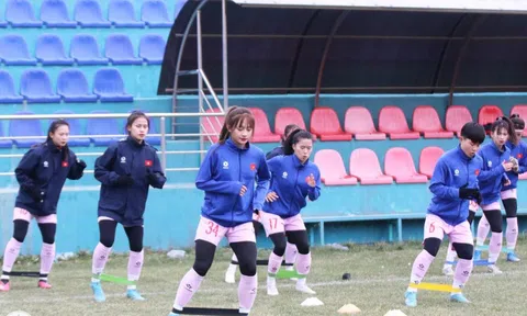 U20 nữ Việt Nam chuẩn bị cho trận ra quân gặp 'núi cao' Nhật Bản