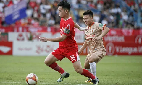 Viettel vs CAHN: Đại chiến lịch sử, HLV Troussier ra quyết định cuối cùng?