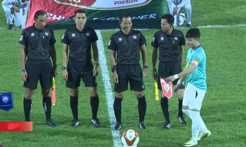 Thêm một trọng tài V-League bị chỉ trích dữ dội
