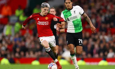 Lịch thi đấu bóng đá hôm nay 7/4: MU vs Liverpool mấy giờ?