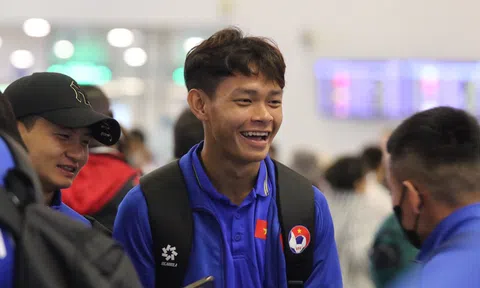 VIDEO: Dàn sao U23 Việt Nam tươi rói sang Qatar, quyết làm lại kỳ tích Thường Châu