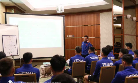 Đấu Jordan lúc 1 giờ sáng, U23 Việt Nam lập tức làm một điều