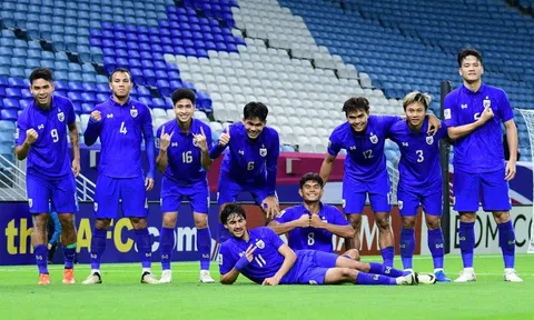 CĐV Thái Lan tâng đội nhà lên mây xanh sau trận thắng khó tin U23 Iraq