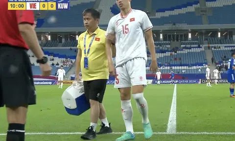 Vừa thi đấu, Đình Bắc báo tin cực buồn cho U23 Việt Nam