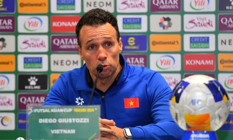 Thua tứ kết, HLV ĐT futsal Việt Nam hết lời ca ngợi học trò