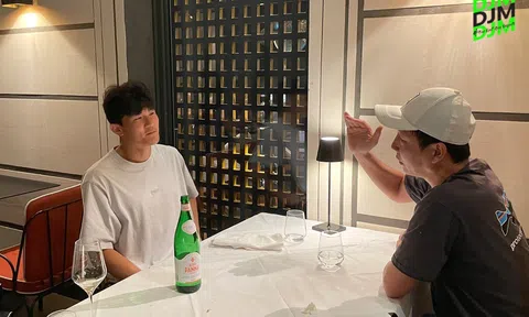 HLV ĐT Việt Nam gặp gỡ 'ngôi sao châu Âu' của Hàn Quốc