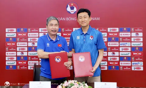 VFF ký hợp đồng với trợ lý HLV ĐT Việt Nam