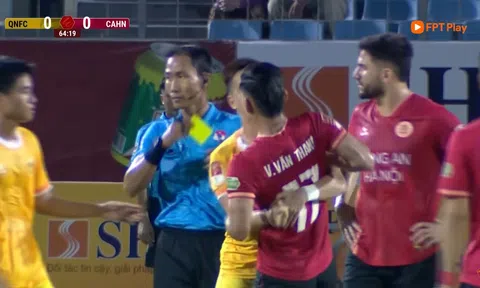 Xúc phạm trọng tài, Văn Thanh nhận án phạt cực nặng