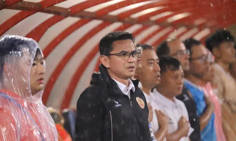 HLV Kiatisak lên tiếng về tương lai ở Thái Lan sau chia tay CAHN