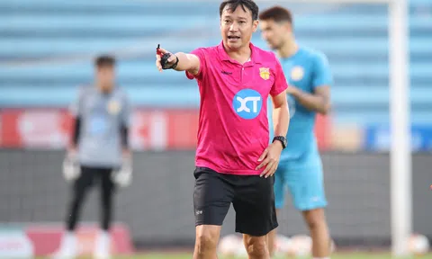 HLV Nam Định trải lòng sau trận thắng ngược không tưởng