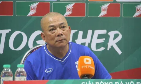 Không có cầu thủ lên ĐT Việt Nam, HLV SLNA nói lời cực bất ngờ