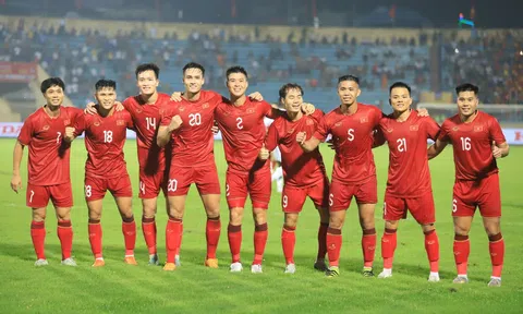 LĐBĐ châu Á bất ngờ 'tặng quà' cho ĐT Việt Nam