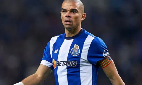 Lão tướng Pepe đi vào lịch sử Cúp C1