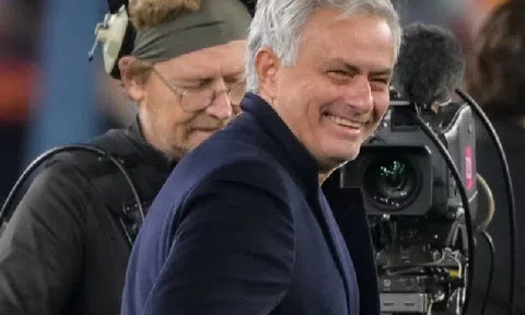 Mourinho bất ngờ chạm vào nỗi đau của Man United