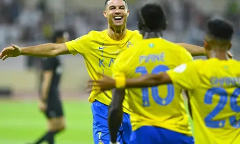Soi bảng lương Al Nassr: Ronaldo chơi một ngày còn hơn đồng đội 'cày' cả năm