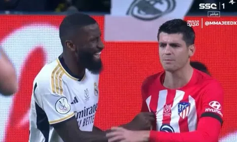Rudiger cười khoái chí sau hành động phản cảm với Morata
