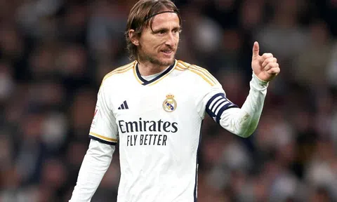 CĐV Real đòi đuổi Modric, Valverde vì bầu cho Messi tai The Best