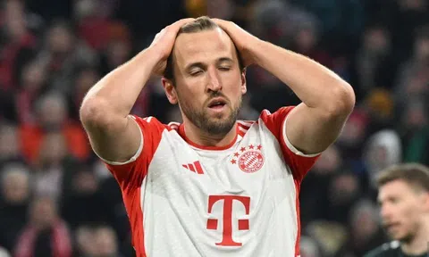 Bayern thua sốc, bị Leverkusen bỏ xa tại Bundesliga