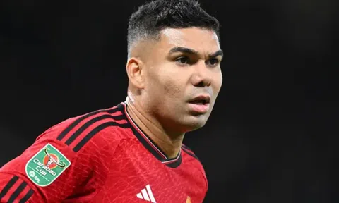 Tin chuyển nhượng 28/1: Sáng tỏ vụ Casemiro rời MU, Messi tẽn tò vì bị bạn cũ từ chối