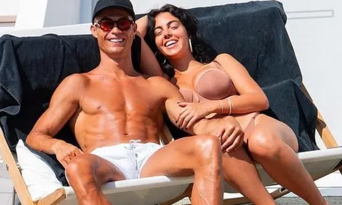 Ronaldo 'đền bù' cho bạn gái theo cách đặc biệt