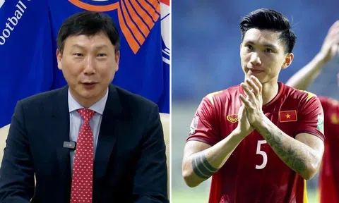 Đoàn Văn Hậu nhận 'món quà' từ HLV Kim Sang Sik, trụ cột CLB CAHN đếm ngược ngày trở lại ĐT Việt Nam