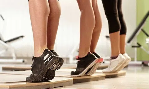 Không cần đi 10.000 bước, đứng một chỗ mà làm hành động này vẫn có những tác dụng kỳ diệu