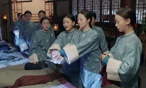 Tại sao cung nữ nhà Thanh phải ngủ nghiêng, chân co quắp? Chỉ tưởng tượng cũng như bị chuột rút