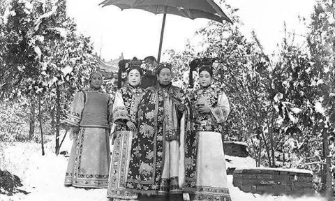 Loạt ảnh cực sống động của Từ Hi Thái hậu do 'nhiếp ảnh ruột' ghi lại