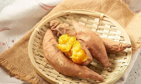 Tưởng dễ ăn, khoai lang cũng có 4 'kẻ thù truyền kiếp' bị bác sĩ 'tuýt còi'