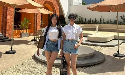 Mẹ vợ Đoàn Văn Hậu đẹp như minh tinh, nổi rần rần trước thềm hôn lễ con gái