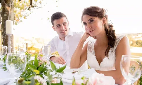 Cô dâu đòi ly dị sau 3 phút đăng ký kết hôn, CDM cảm thán 'đáng đời chú rể'