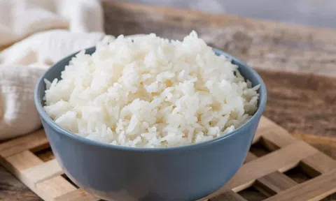 Cơm nguội rất tốt cho người tiểu đường, nhưng có 5 nhóm đối tượng không nên ăn