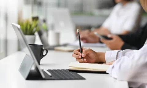 Cha mẹ đừng để con làm 3 công việc không có triển vọng này kẻo tương lai nghèo đói