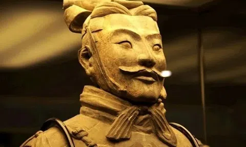 Chỉ 15 giây, đội binh mã đất nung của Tần Thủy Hoàng bay màu khiến giới khảo cổ hối tiếc