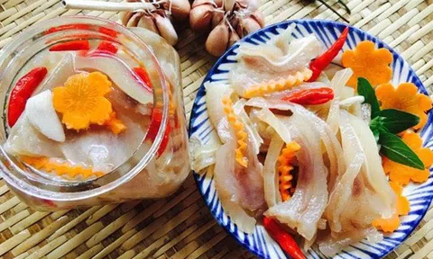 Tết Giáp Thìn 2024: Cách làm tai heo ngâm giấm chua ngọt, ngon giòn sần sật, giải ngấy siêu đỉnh