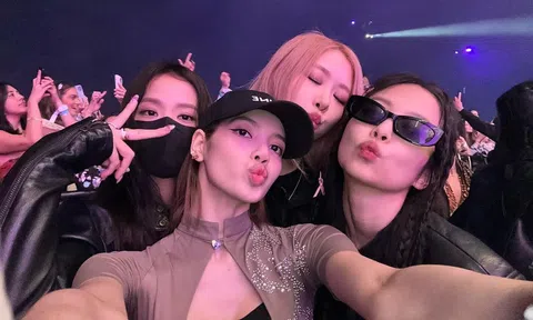 Giá trị hợp đồng của Lisa lên đến 1800 tỷ, nghi vấn BLACKPINK không còn thân thiết như trước