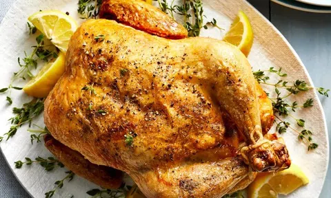 5 lý do không nên ăn thịt gà mỗi ngày