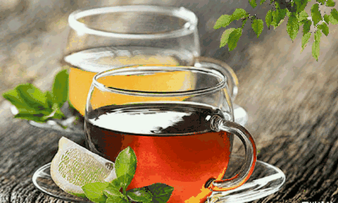 Trà xanh và trà đen: Loại nào tốt cho sức khỏe hơn?