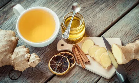 Mật ong chữa đau họng có hiệu quả không?