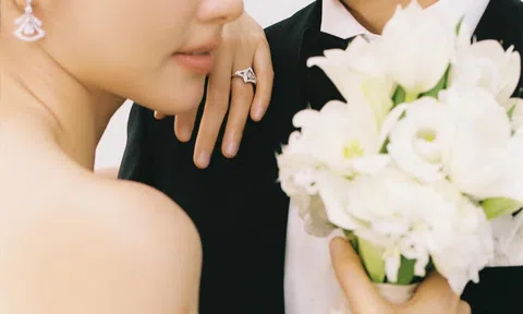 Diễm My 9x khéo khoe nhẫn cưới độc đáo trước thềm ngày trọng đại