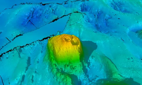 Chuỗi núi lửa đầy 'ngoạn mục' chìm sâu dưới đáy đại dương Nam Cực