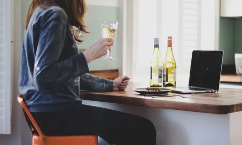 Tác dụng phụ nguy hiểm của rượu đối với cơ thể