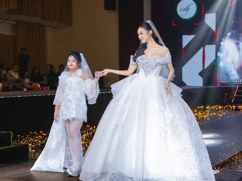 Mẫu nhí Dory Như tự tin trình diễn tỏa sáng trên sàn catwalk