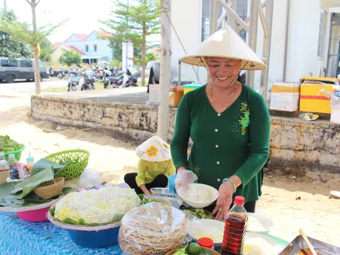 Về Hội An xem hội thi ẩm thực "Bếp Làng chài"