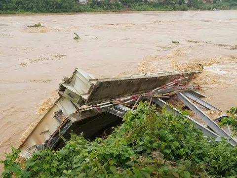Nguyên nhân ban đầu khiến cầu Phong Châu Phú Thọ bị sập