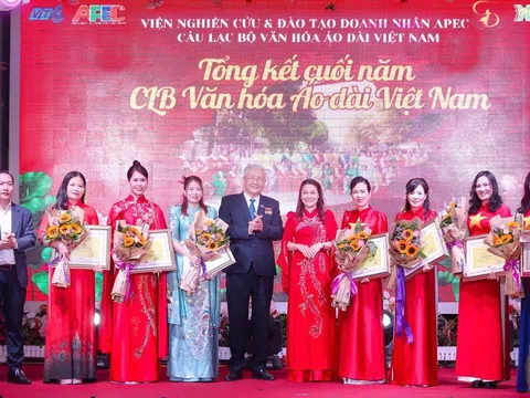 Áo dài - đại sứ của tinh thần kết nối phụ nữ và lan tỏa thiện nguyện