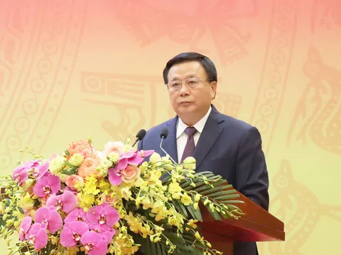 Một số vấn đề về xây dựng, hoàn thiện hệ thống pháp luật*