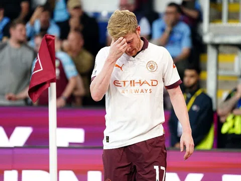 Khủng hoảng tiền vệ, Man City gấp rút chiêu mộ nhạc trưởng mới thay thế De Bruyne